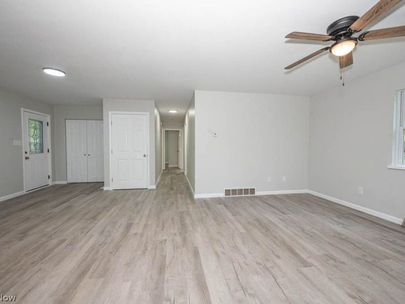 247 E 5th Street , Salem, OH 44460 Photo 8