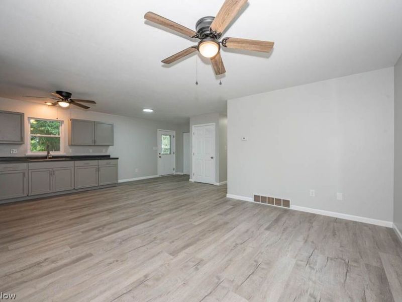 247 E 5th Street , Salem, OH 44460 Photo 9
