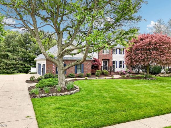 285 Brookpoint Circle, Wadsworth, OH 44281