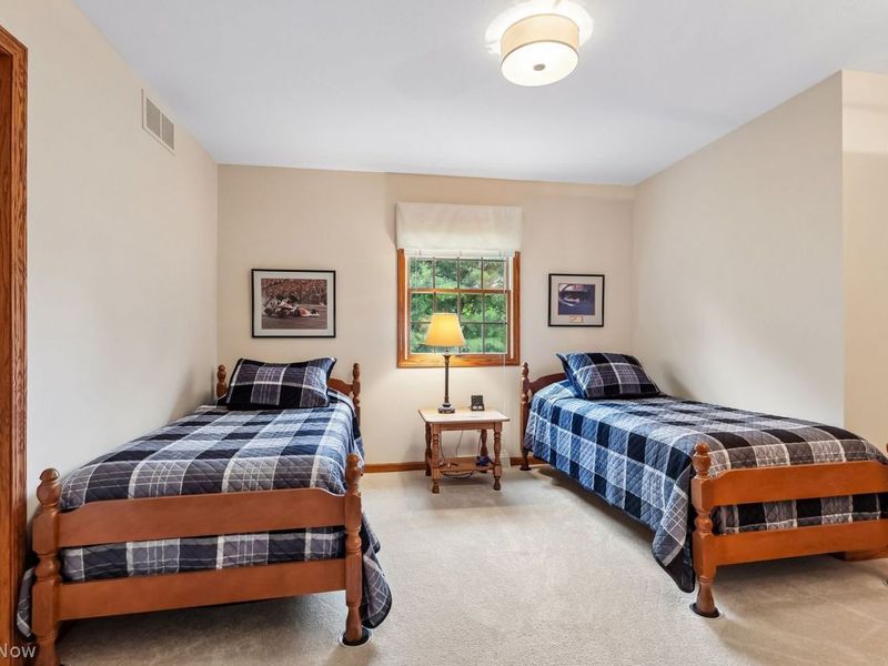 285 Brookpoint Circle, Wadsworth, OH 44281 Photo 22