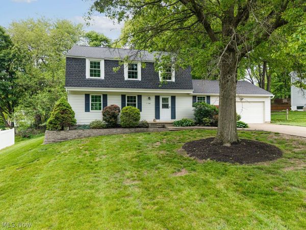 110 Forest Hill Drive , Munroe Falls, OH 44262