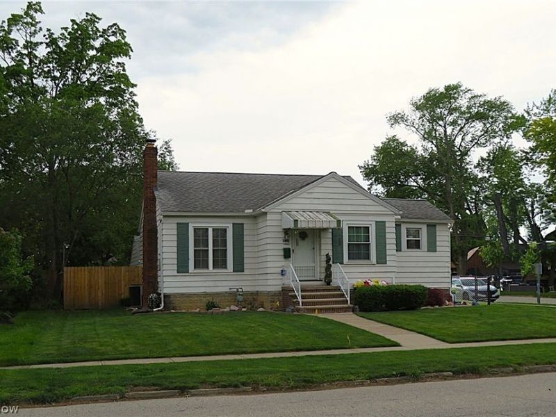 186 Pasadena Avenue , Elyria, OH 44035 Photo 1