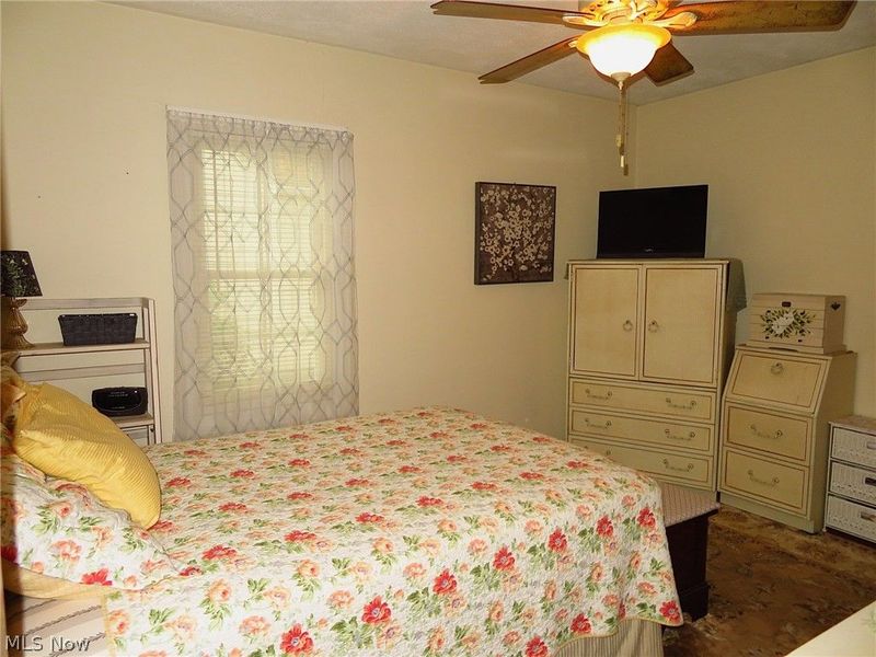 186 Pasadena Avenue , Elyria, OH 44035 Photo 18