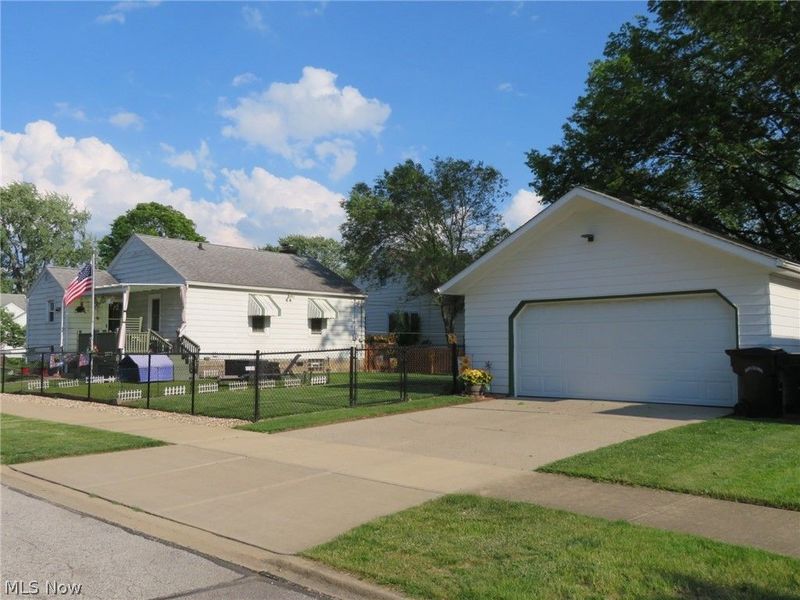 186 Pasadena Avenue , Elyria, OH 44035 Photo 6