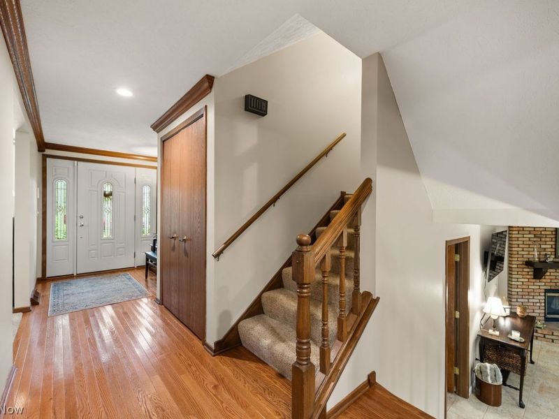 29205 Wolf Road , Bay Village, OH 44140 Photo 19