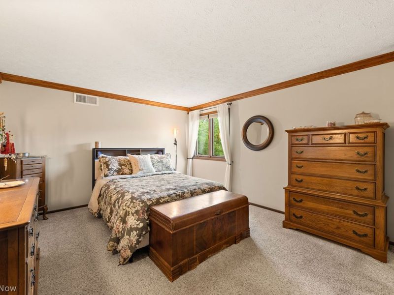 29205 Wolf Road , Bay Village, OH 44140 Photo 24