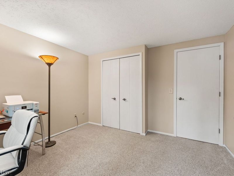 29205 Wolf Road , Bay Village, OH 44140 Photo 35