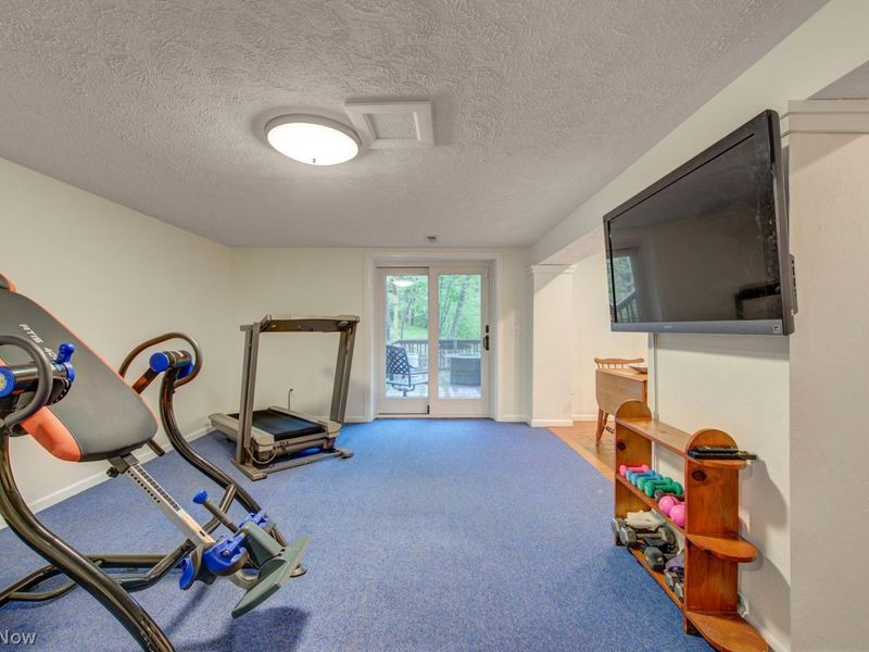 29205 Wolf Road , Bay Village, OH 44140 Photo 38