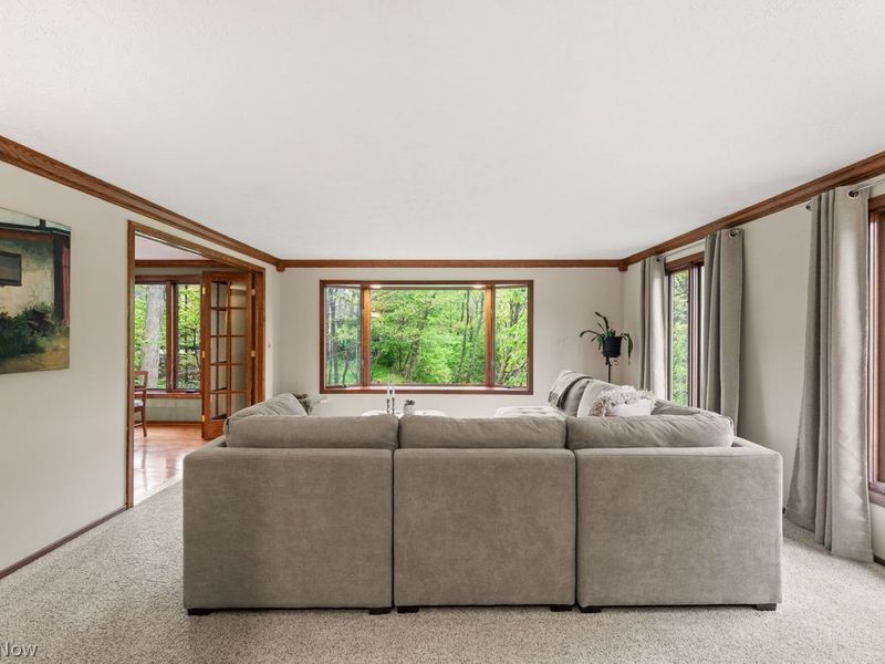 29205 Wolf Road , Bay Village, OH 44140 Photo 4