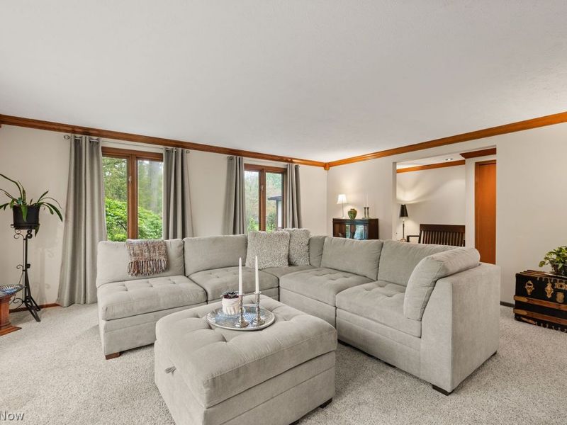 29205 Wolf Road , Bay Village, OH 44140 Photo 7