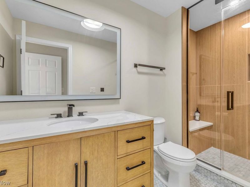 29008 Osborn Road , Bay Village, OH 44140 Photo 16