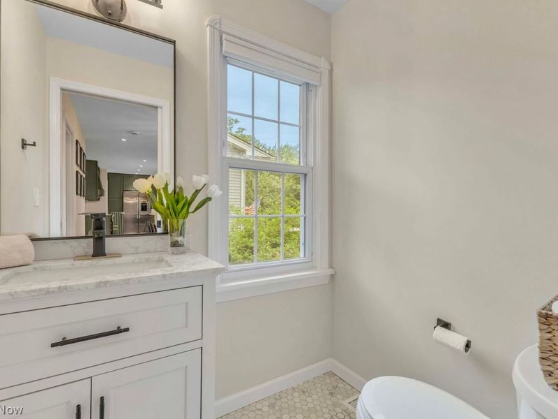 29008 Osborn Road , Bay Village, OH 44140 Photo 17