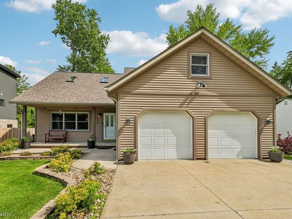 36241 Eddy Road , Willoughby Hills, OH 44094