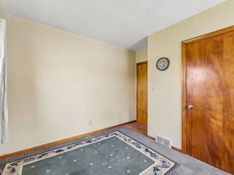590 Bell Avenue , Elyria, OH 44035 Photo 18