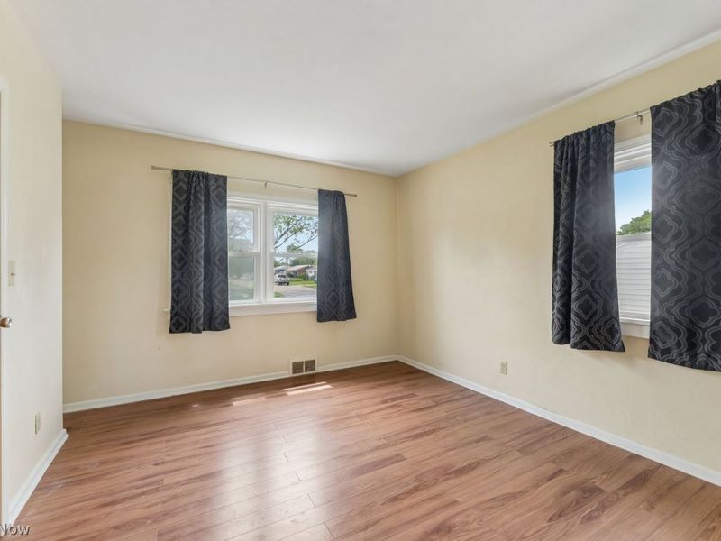 590 Bell Avenue , Elyria, OH 44035 Photo 21