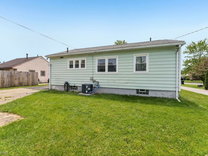 590 Bell Avenue , Elyria, OH 44035 Photo 38