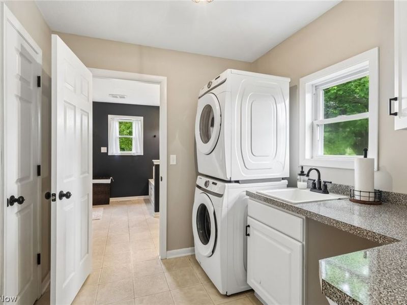 11110 Lair Road NE, Alliance, OH 44601 Photo 14
