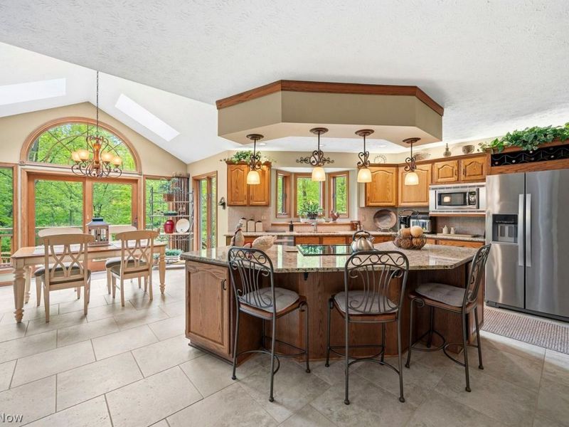 15115 Hemlock Point Road, Chagrin Falls, OH 44022 Photo 9