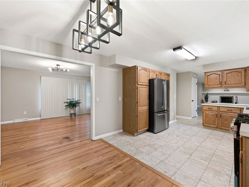 29595 Westminster Drive, North Olmsted, OH 44070 Photo 10