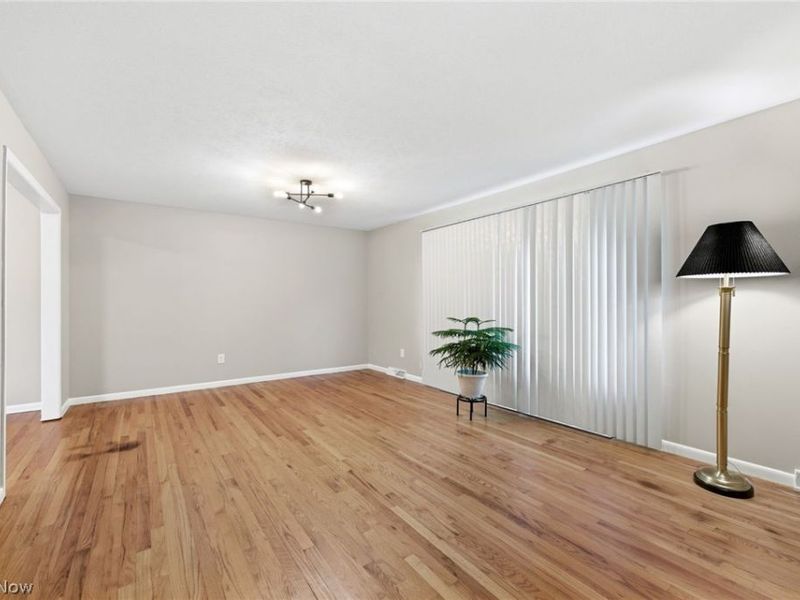 29595 Westminster Drive, North Olmsted, OH 44070 Photo 7