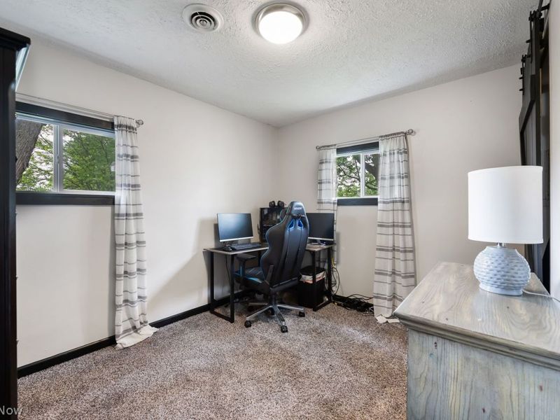 3917 Arnold Avenue NW, Canton, OH 44709 Photo 9