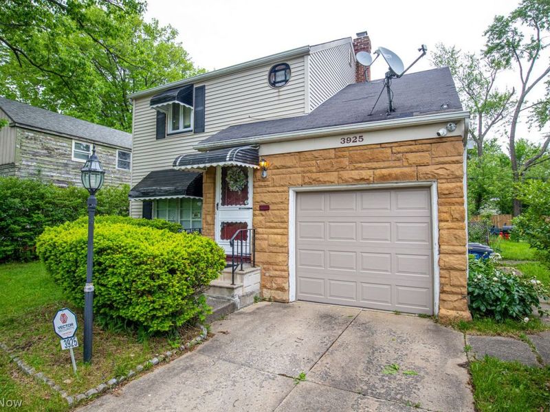 Cleveland, OH 44128 Photo 2