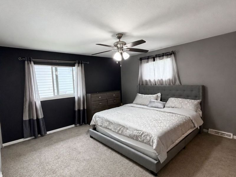 6137 Sherwood Drive , North Olmsted, OH 44070 Photo 16