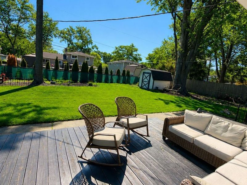 6137 Sherwood Drive , North Olmsted, OH 44070 Photo 29