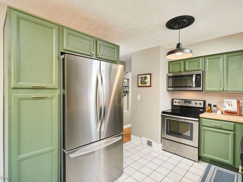 1596 Fairfax Road , Akron, OH 44313 Photo 6