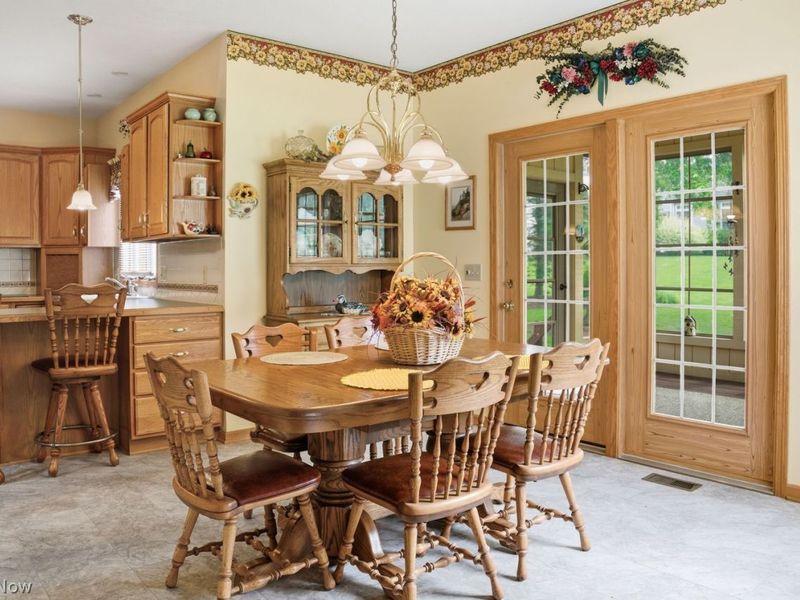 2430 University Drive SE, Massillon, OH 44646 Photo 10
