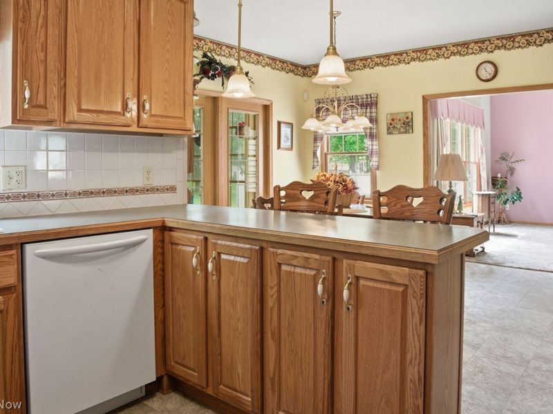 2430 University Drive SE, Massillon, OH 44646 Photo 15