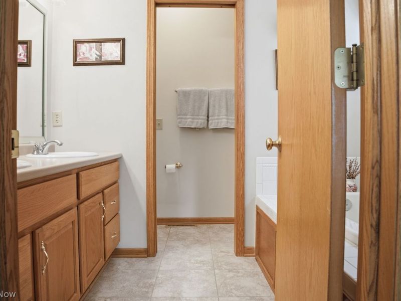 2430 University Drive SE, Massillon, OH 44646 Photo 24