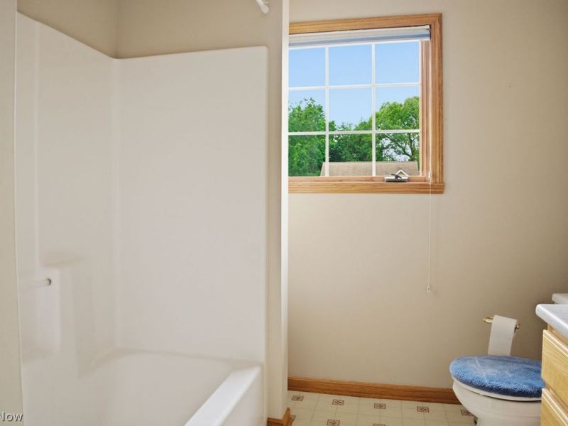 2430 University Drive SE, Massillon, OH 44646 Photo 31