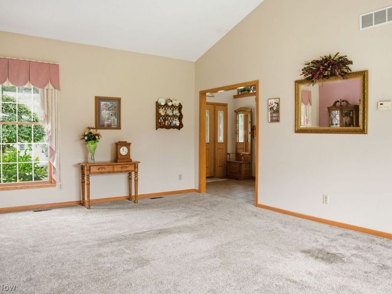 2430 University Drive SE, Massillon, OH 44646 Photo 8
