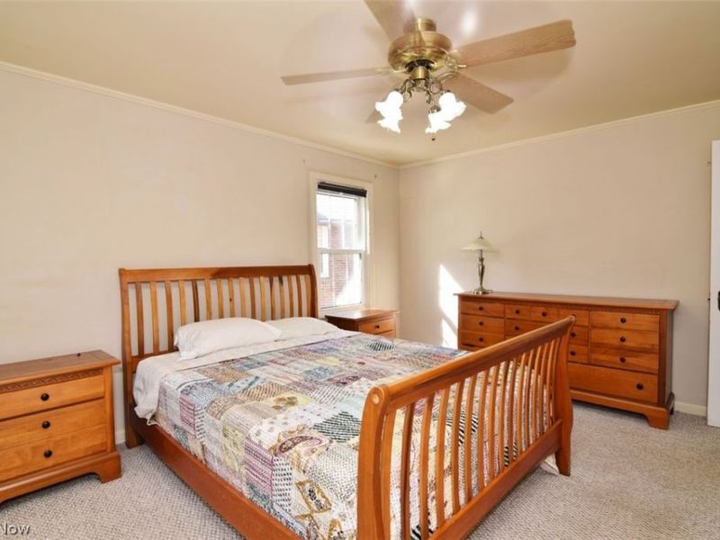 3676 Meadowbrook Boulevard , University Heights, OH 44118 Photo 8