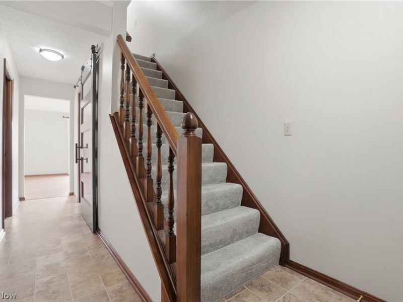 33 Picadilly Court , Kent, OH 44240 Photo 4