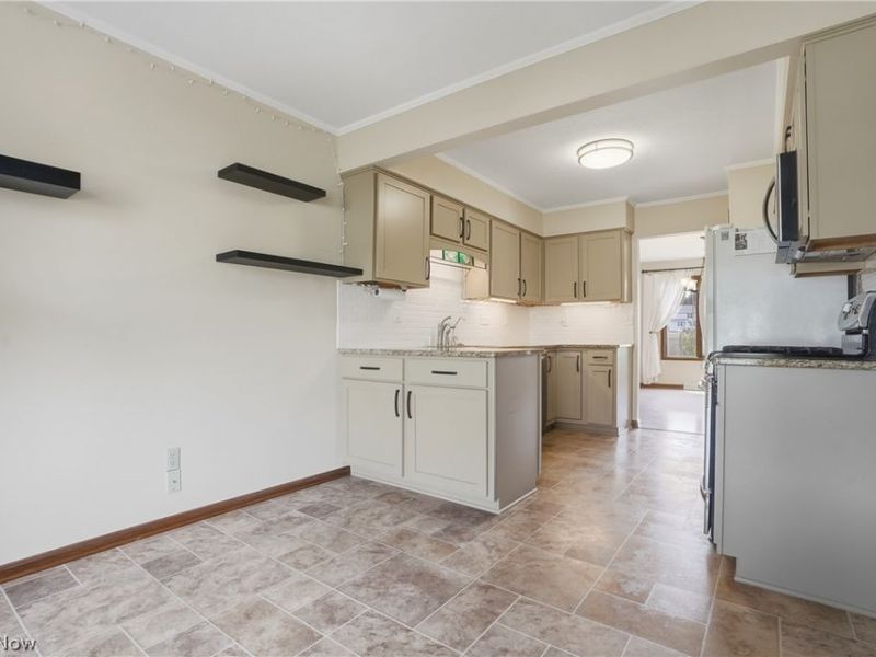 33 Picadilly Court , Kent, OH 44240 Photo 7