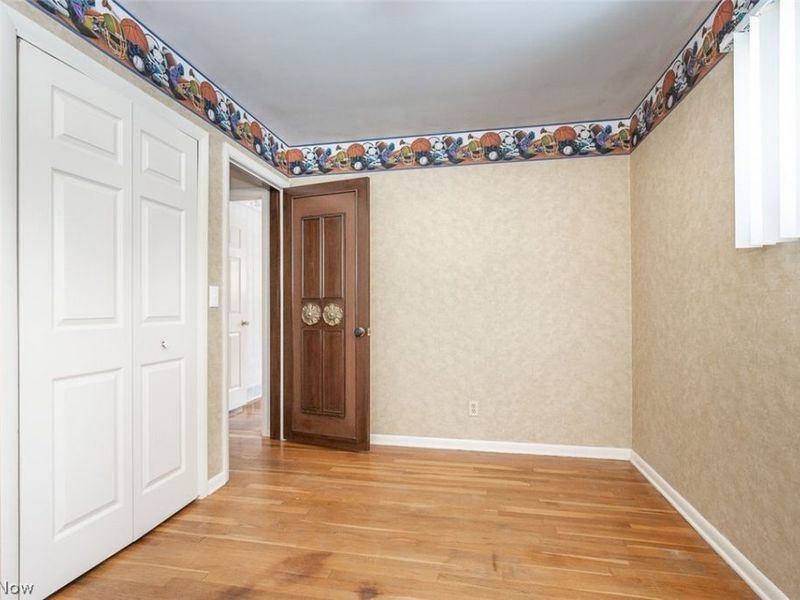 23041 Summerland Avenue , North Olmsted, OH 44070 Photo 16