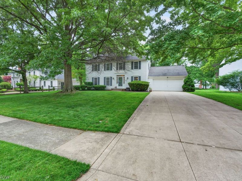 1445 Kingsway Drive , Westlake, OH 44145 Photo 2