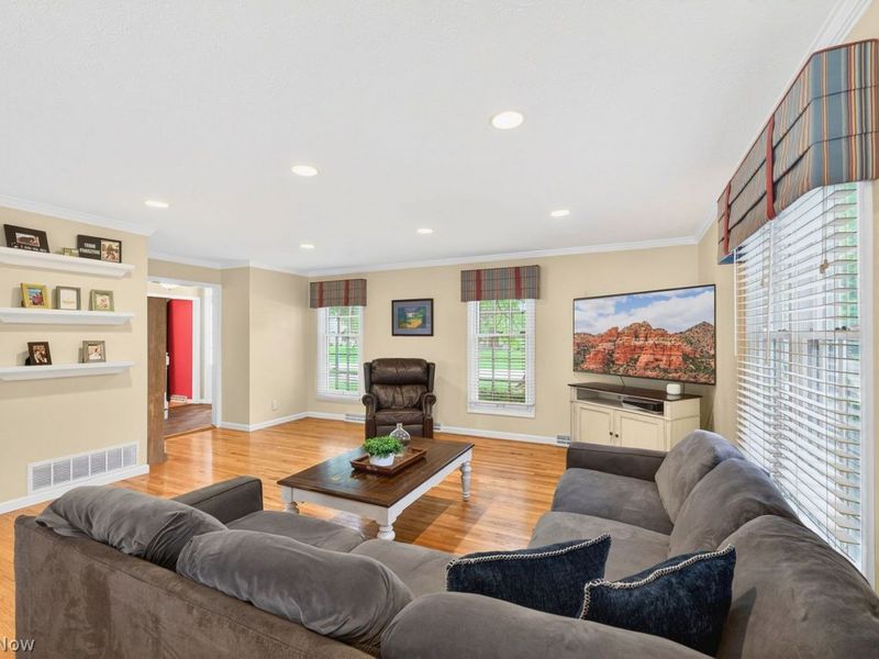 1445 Kingsway Drive , Westlake, OH 44145 Photo 7