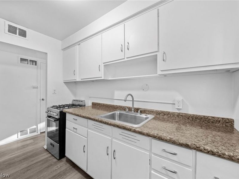 3030 S Moreland Boulevard , Unit 4, Cleveland, OH 44120 Photo 15