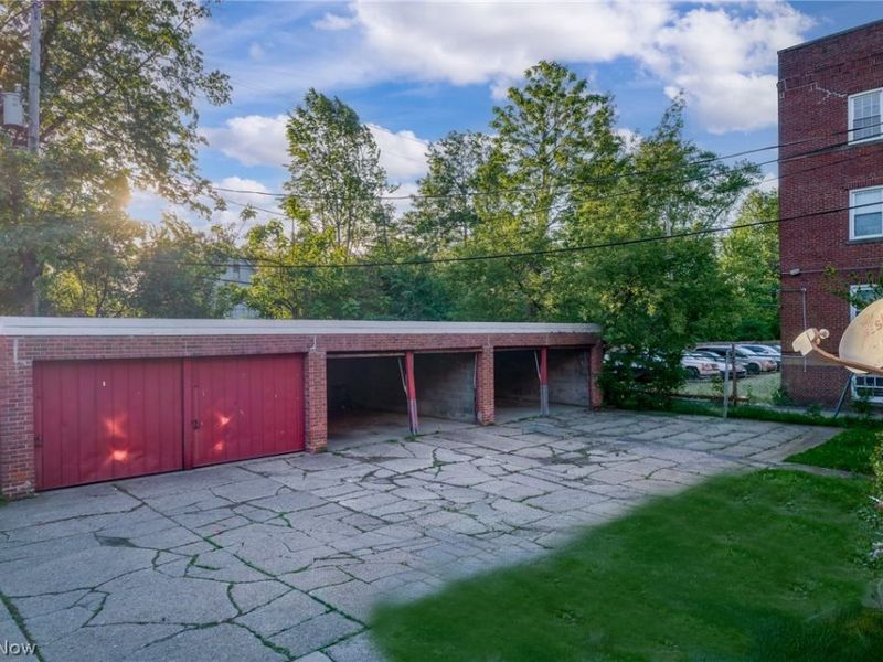 3030 S Moreland Boulevard , Unit 4, Cleveland, OH 44120 Photo 2