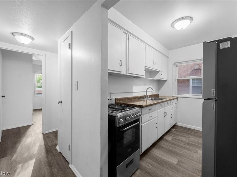 3030 S Moreland Boulevard , Unit 4, Cleveland, OH 44120 Photo 8