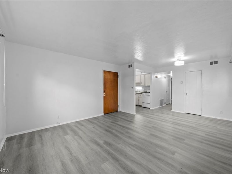 3030 S Moreland Boulevard , Unit 2, Cleveland, OH 44120 Photo 5