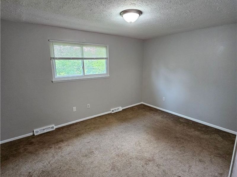 83 E Sprague Road , Seven Hills, OH 44131 Photo 11