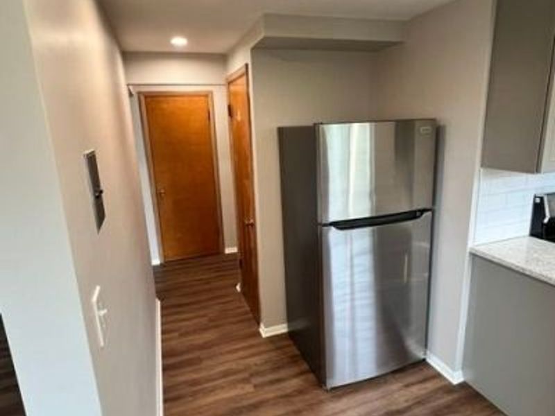 20550 Detroit Road , Unit 8, Rocky River, OH 44116 Photo 3