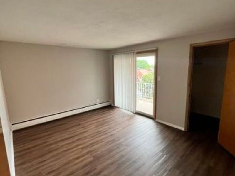 20550 Detroit Road , Unit 8, Rocky River, OH 44116 Photo 4