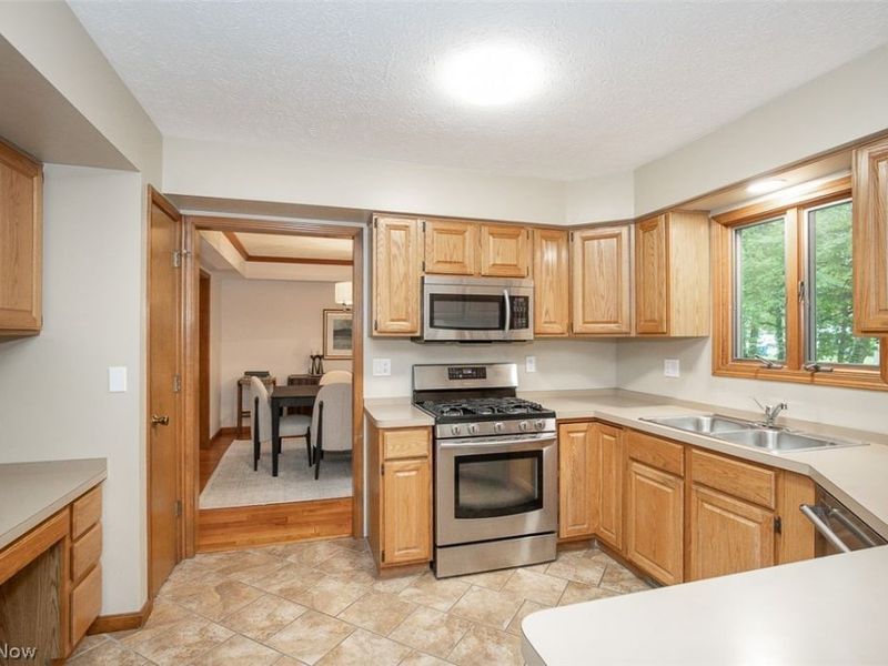 578 Red Oak Lane , Bay Village, OH 44140 Photo 11