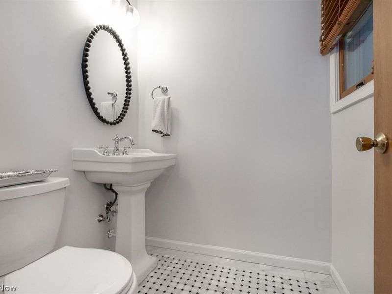 578 Red Oak Lane , Bay Village, OH 44140 Photo 5