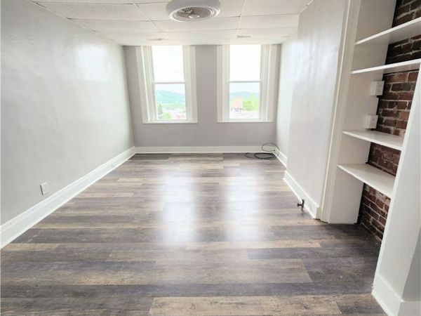 3208 Brereton St , Unit 4, Pittsburgh, PA 15219